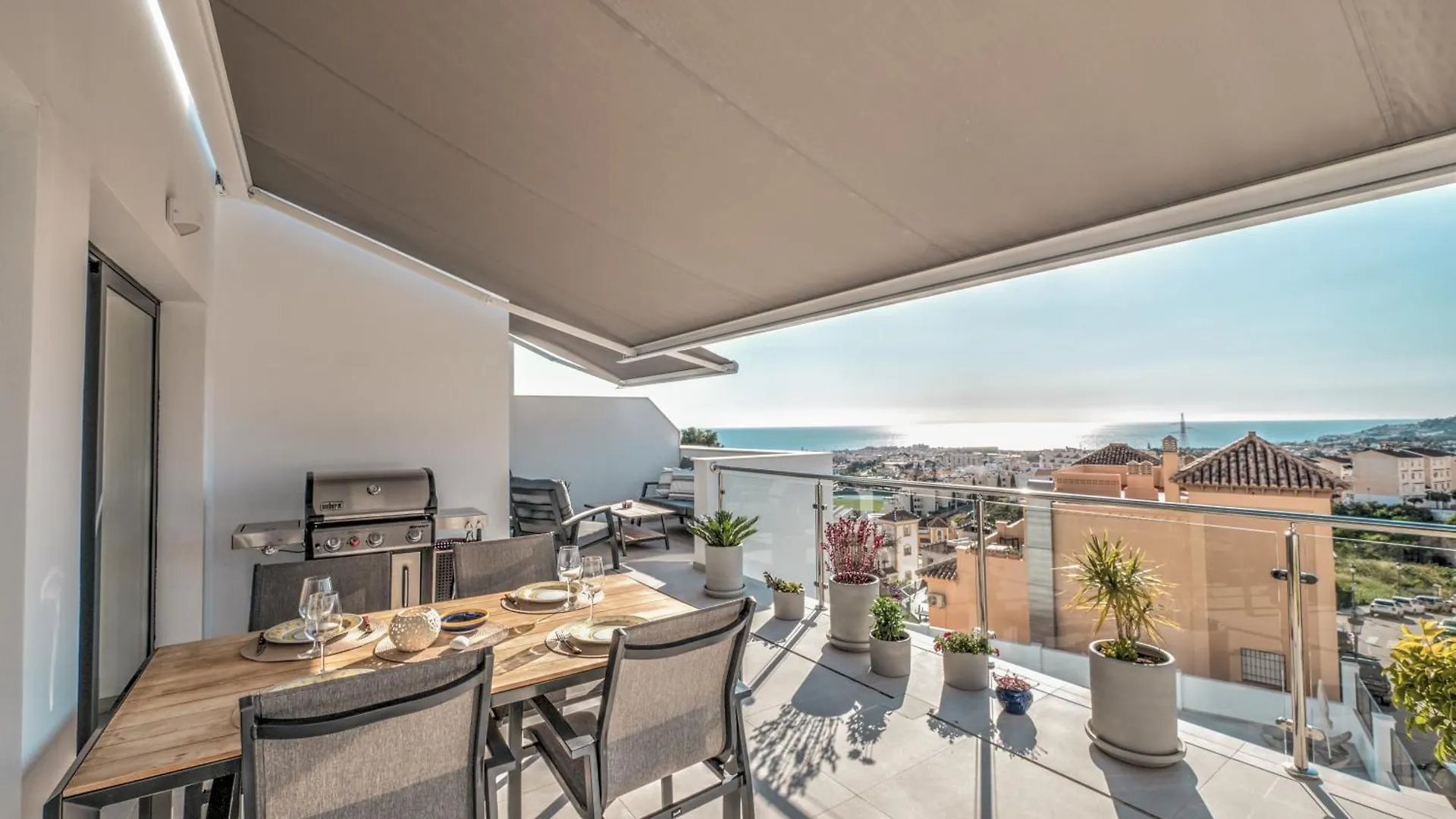 Luxurious Townhouse With View, 3 Terraces And Pool Villa Nerja Spain
